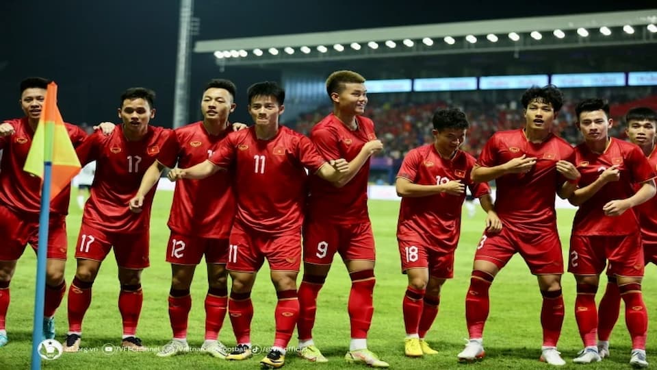 U22 Việt Nam dẫn đầu bảng B sau trận thắng trước Singapore 